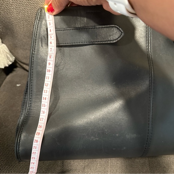 Vince camuto handbag - Picture 4 of 4